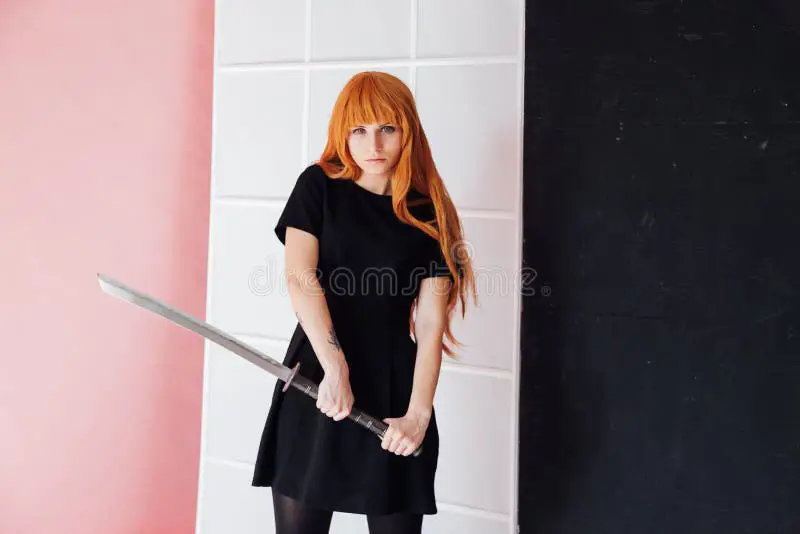 Cosplay anime pria dengan pedang Cosplay pedang anime