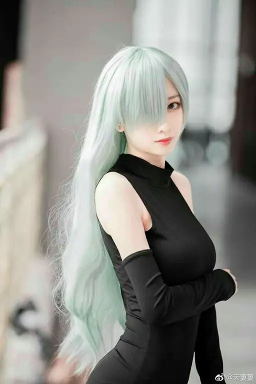 Cosplay gadis anime dengan payudara besar Cosplay gadis anime dengan payudara besar