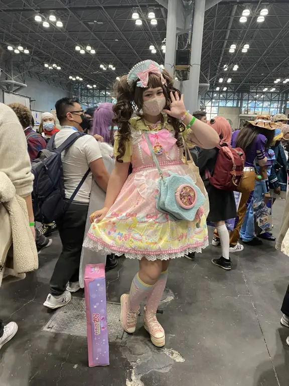 Keunikan Cosplay Buatan Sendiri Cosplay anime yang dibuat khusus