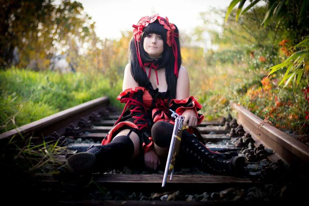 Sesi Pemotretan Cosplay Kurumi Foto sesi pemotretan cosplay Kurumi Tokisaki dengan latar belakang yang dramatis